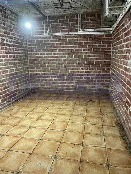 Apartament cu 3 camere semidecomandat, mobilat în Calea Călărașilor