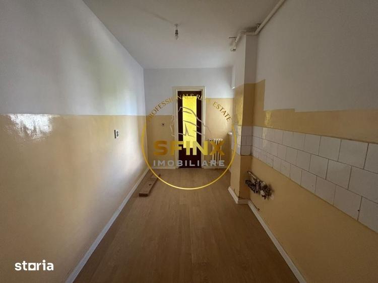 Apartament cu 4 camere în Grivița