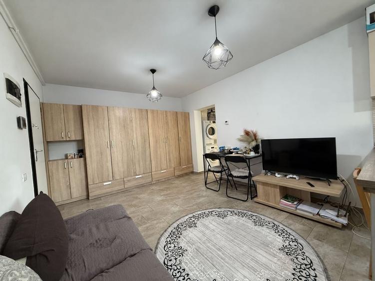 Apartament cu 2 camere semidecomandat, mobilat în Braytim