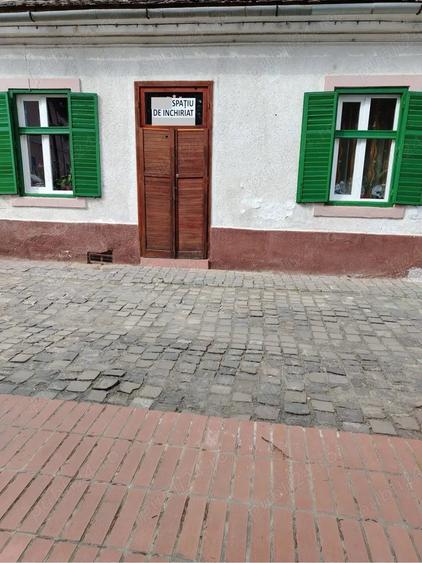 Spațiu comercial, de 36 mp, în Central