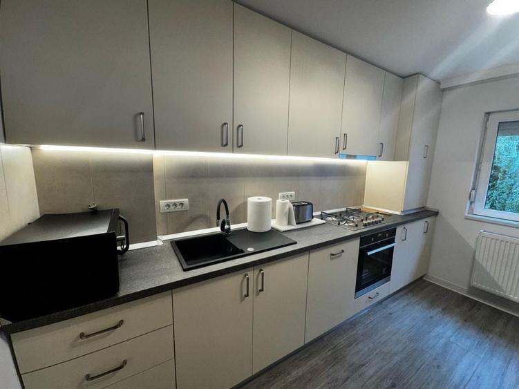 Apartament cu 3 camere decomandat în Malul Mureșului