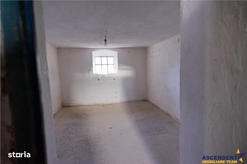 Casă cu 4 camere în Sânzieni
