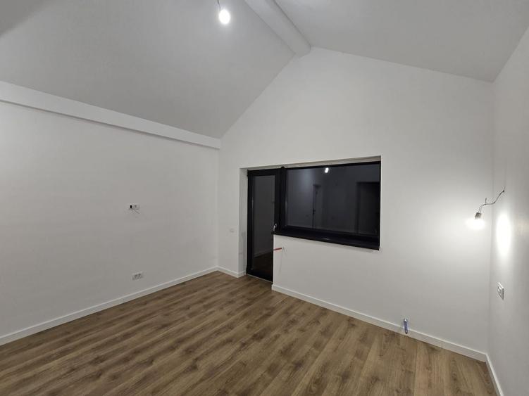Apartament cu 2 camere decomandat în Zamora