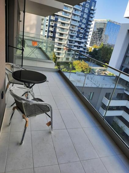 Apartament cu 2 camere, mobilat în Pipera
