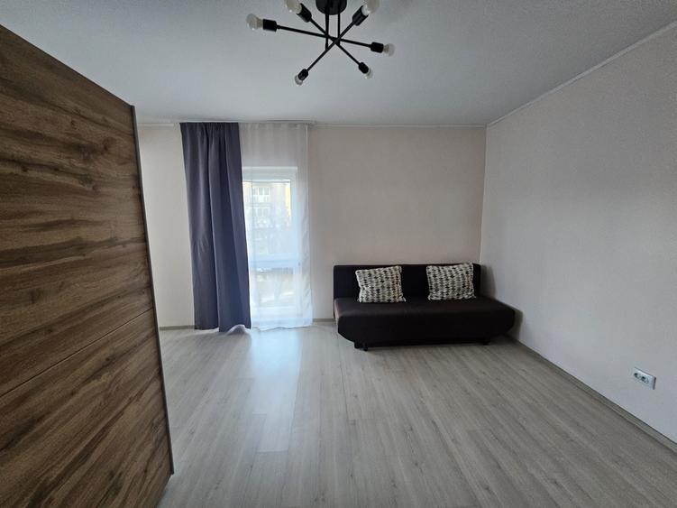 Garsonieră decomandată în Nufărul