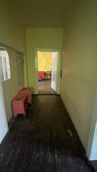 Casă cu 3 camere cu Teren 1000 Mp în Central