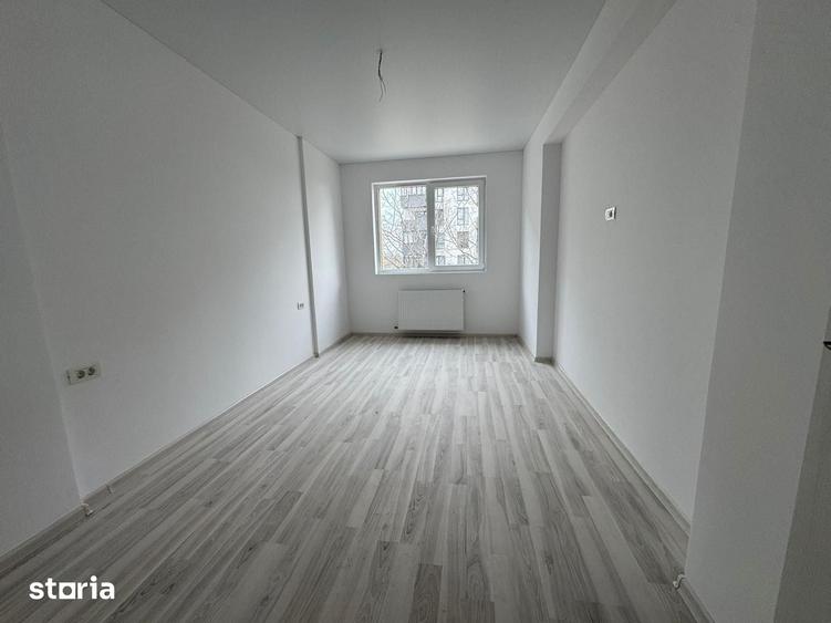 Apartament cu 2 camere decomandat în Central — fotografia 1