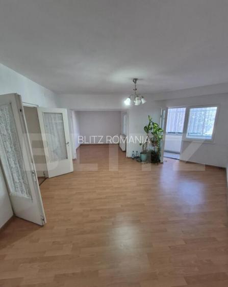 Apartament 4 camere de vanzare Deva, Bulevardul Decebal Apartament 4 camere de vanzare Deva, Bulevardul Decebal