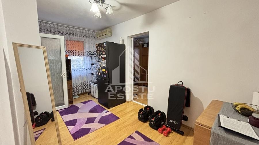 Apartament cu 2 camere, zona Sagului - 1