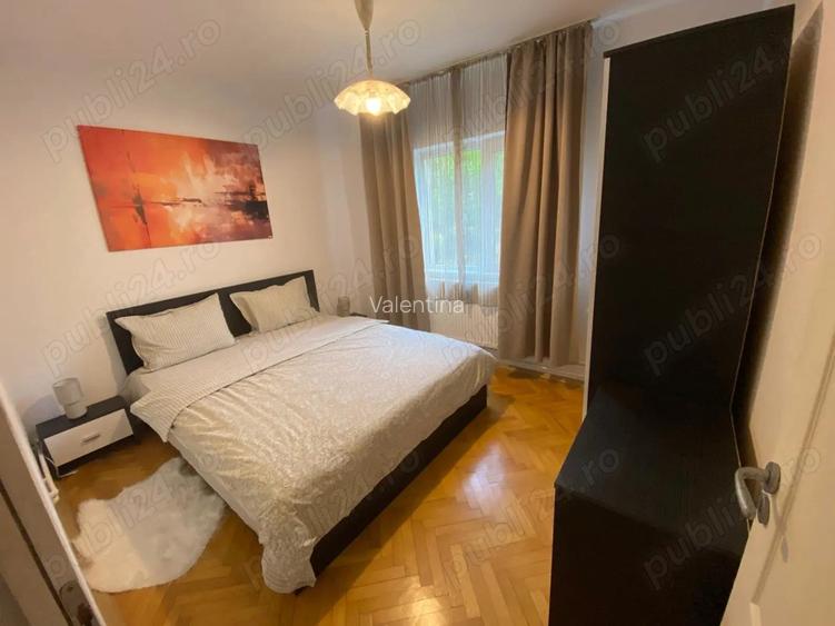Inchiriez apartament cu 3 camere (zona Spital Jude?ean) Inchiriez apartament cu 3 camere (zona Spital Jude?ean)