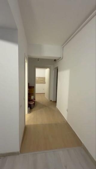 Garsoniera de inchiriat pentru spatiu de depozitare sau birou personal - 5