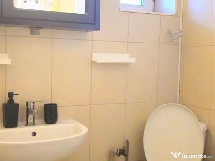 Apartament cu 2 camere la casa, 70 mp - zona centrala - 11