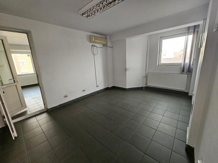 Spatiu comercial, 495 mp utili, zona Centrala - 13