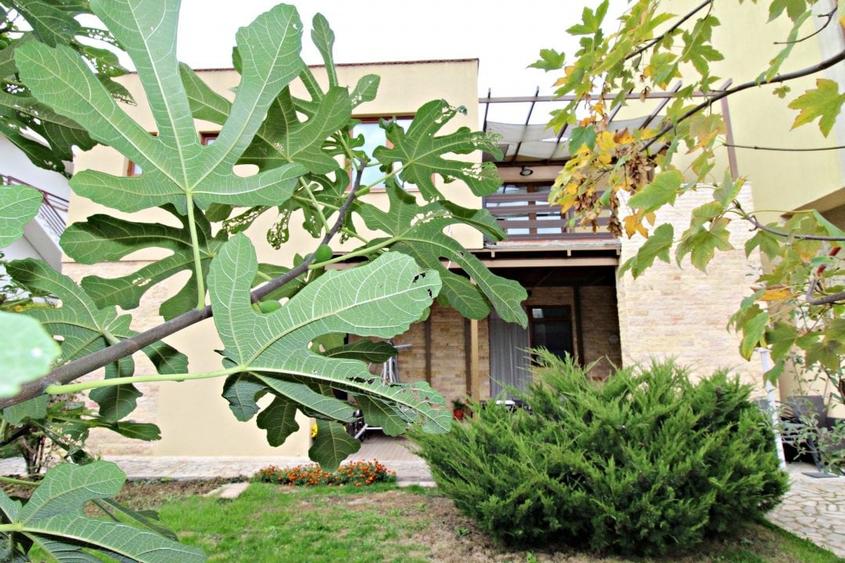 Mamaia Nord - Vila P+1 ET, zona Complex Alezzi - Comision 0% - 10