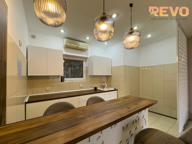 Victoriei -  Berzei |Vilă interbelică | 5 camere | 190mp | Curte | Comision 0% - 7