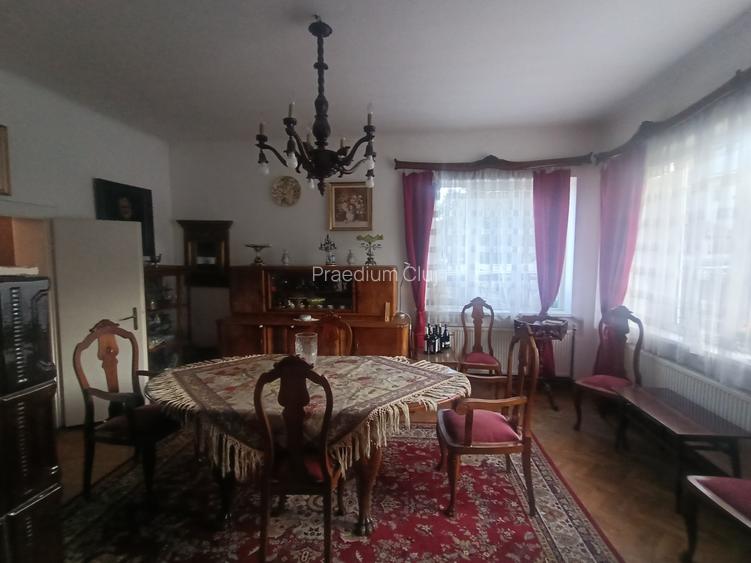 Casa individuală 5 camere in Andrei Mureșanu, teren 392 mp, utili 167 mp