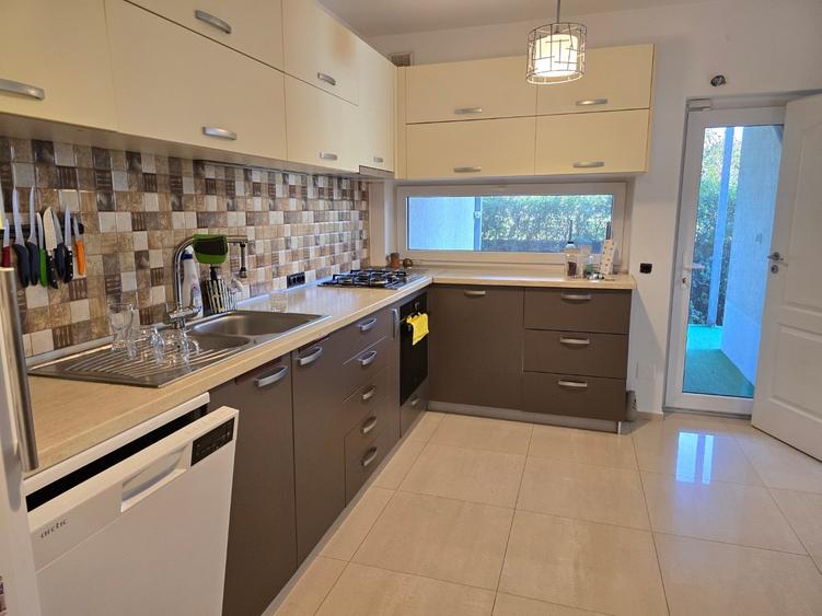 Vindem vila cu piscina si teren tenis, Branesti - Pasarea, renovata lux, - 8