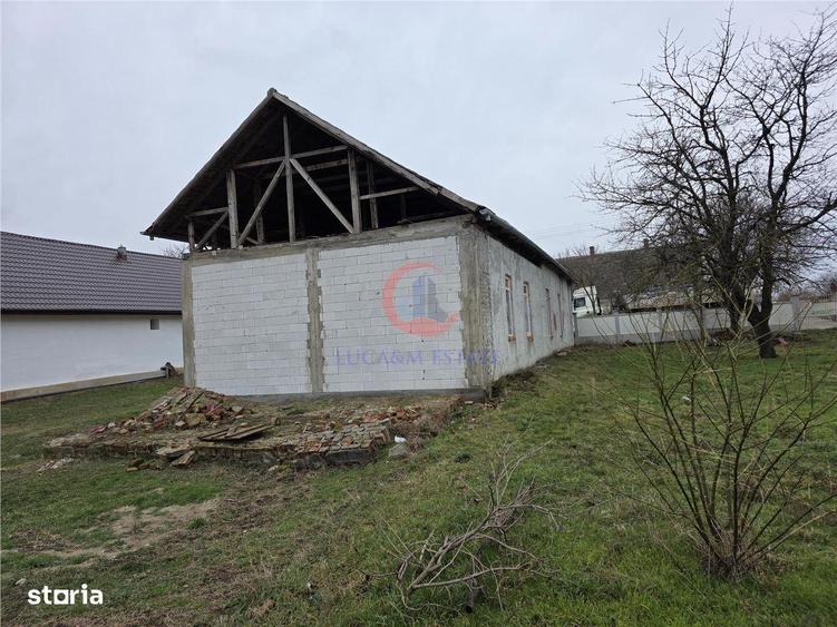 Proprietate cu potential investitional in Pischia 190 - 2