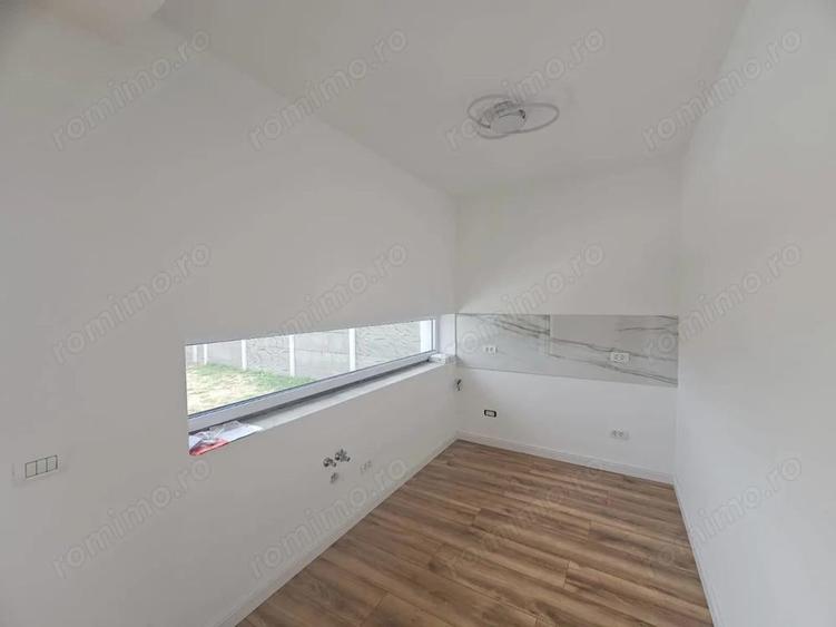 Duplex pe parter. Vatra veche a satului. Disponibil imediat - 9