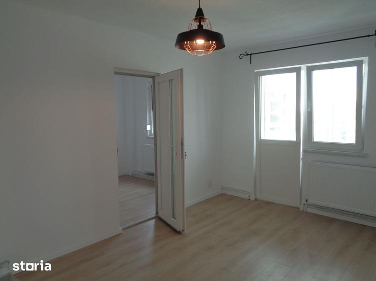 Apartament 2 camere renovat, termoteca ,baie cu geam, etaj 2 ,VLAICU - 9