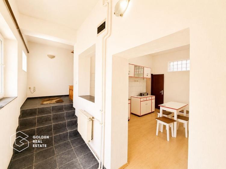 Casa cu teren 688 mp, 2 corpuri de cladire, Parneava - 9