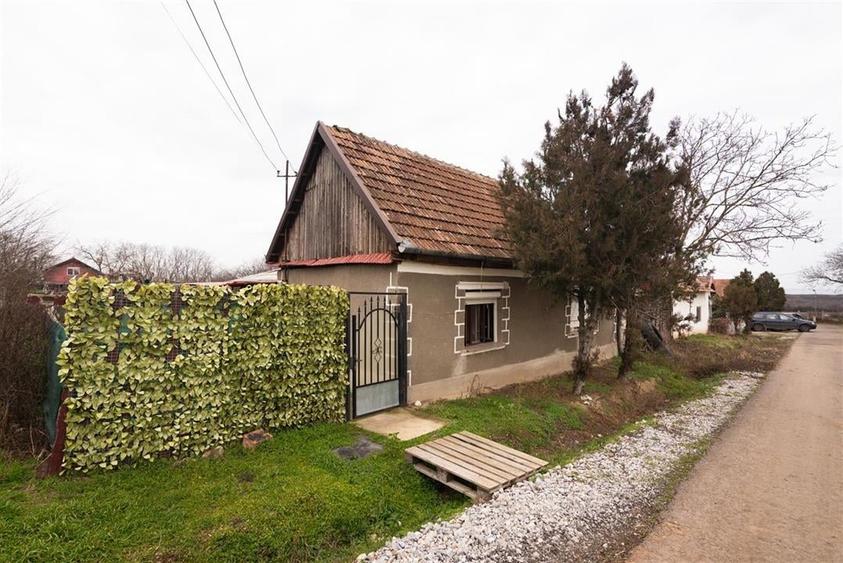 RECO, Casa din caramida, in Cetariu, Bihor - 1