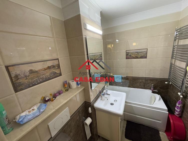 Ap 2 cam in Campina, ultracentral--99.900e - 6