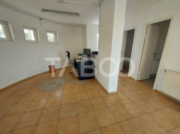 Spatiu comercial 370 mpu de inchiriat curte privata 1500 mp usi garaj - 5