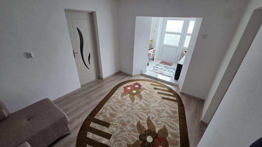 Casă cu 3 camere în Mihail Kogălniceanu