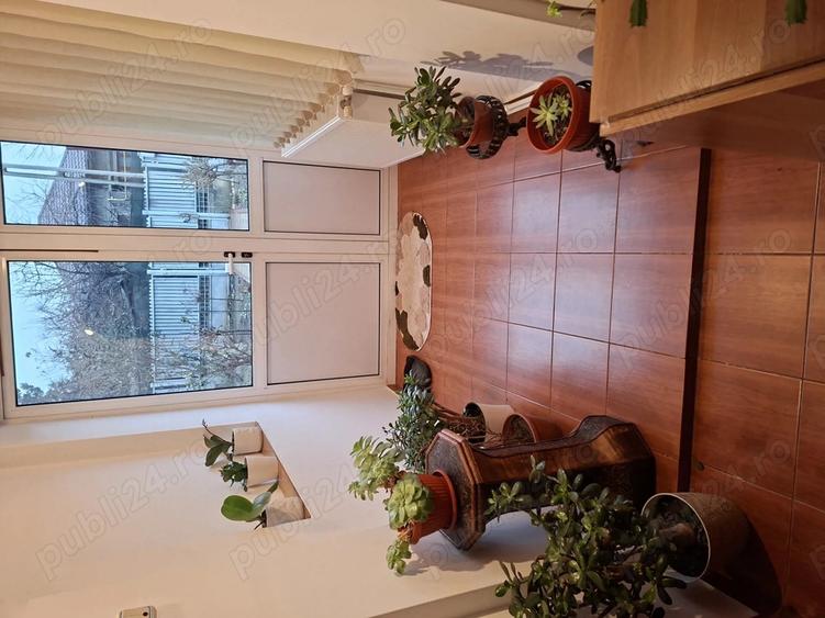 vand casa din caramida 6 camere zona centrala - 1