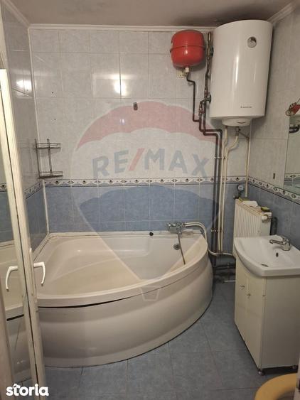 Apartament cu 3 camere de inchiriat - 7