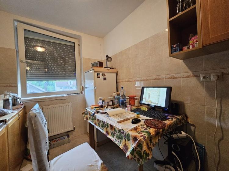 Apartament 2 camere cu balcon zona Centrala-CUGIR - 11