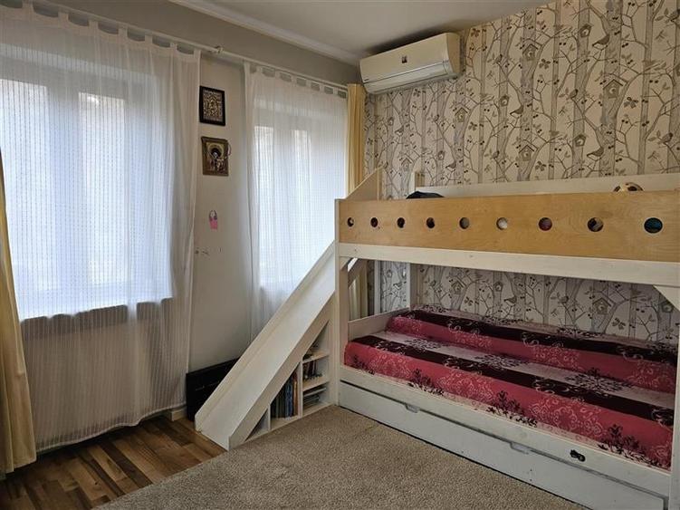 4 cam floreasca, plus 1 cam mansarda(birou), in vila, curte, garaj - 12