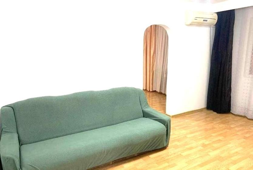 piața 4-5,apartament 2 camere - 1