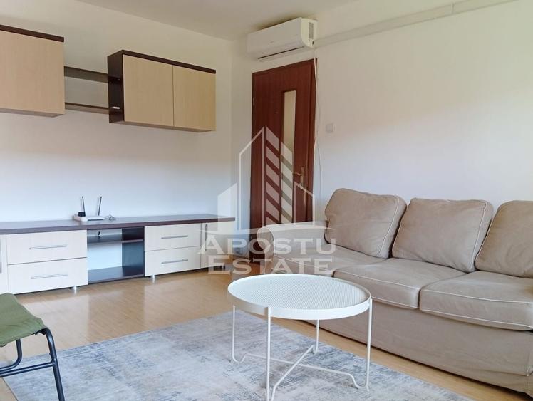 Apartament 2 camere ,53 mp ,zona  Micalaca - 1