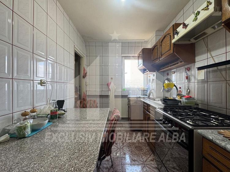 Apartament 4 camere decomandate | 82 mp | Lift | Cetate - M-uri - 3