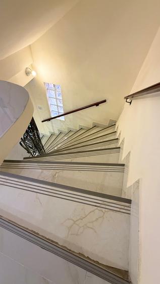 Vila superbă P+2  Brancoveanu - metrou | Singur curte - 3