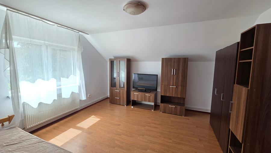 Închiriez apartament la casă în cartierul Între Lacuri - 5