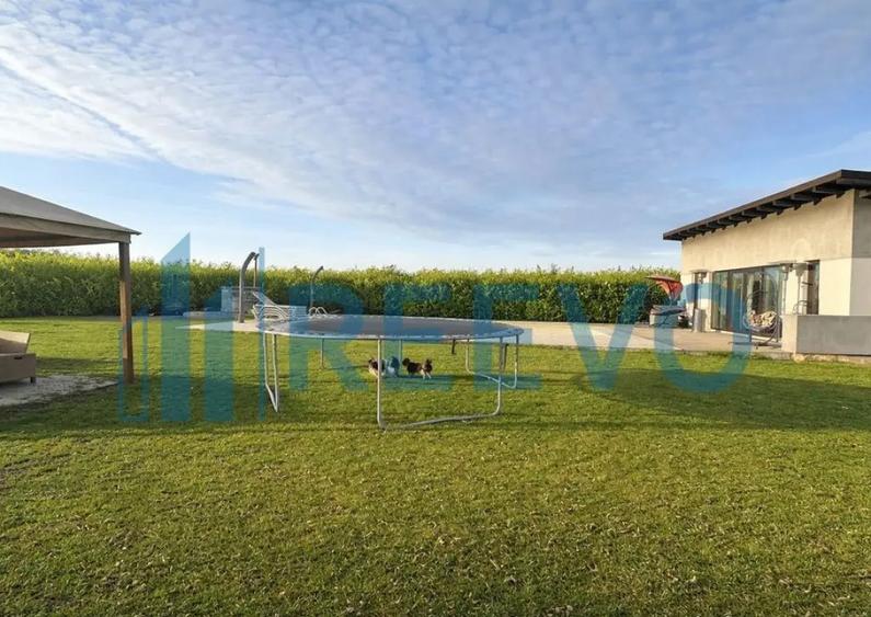 Proprietate pentru investi?ie cu Piscina in Hemeiu? - 11