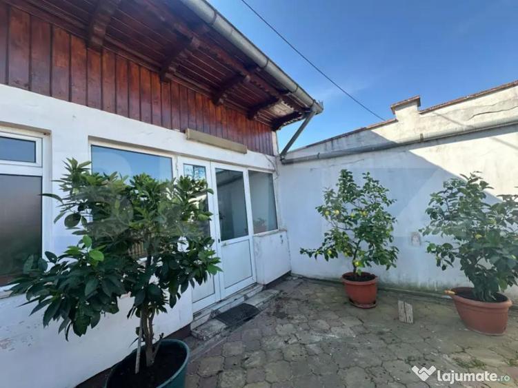 Spatiu comercial pretabil - 1