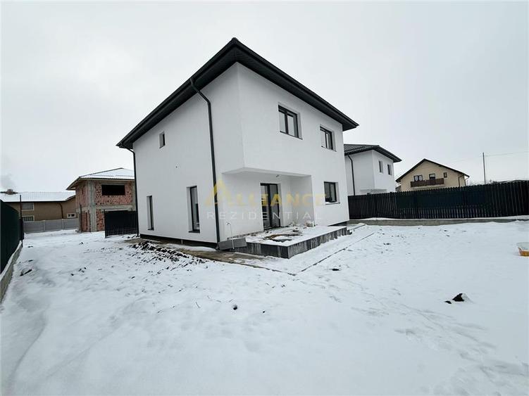 Vila Individuala / 4 Camere / 3 Bai / Teren 339 mp - 4