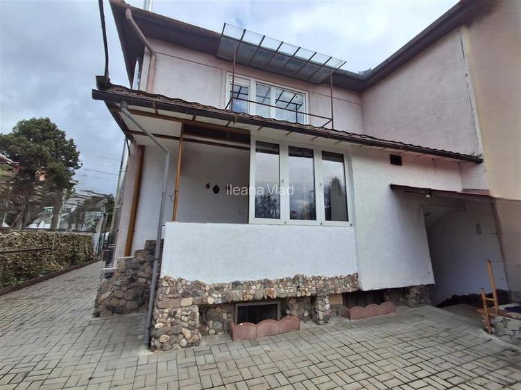 Casa 4 camere garaj pivnita 550mp teren zona Trei Stejari