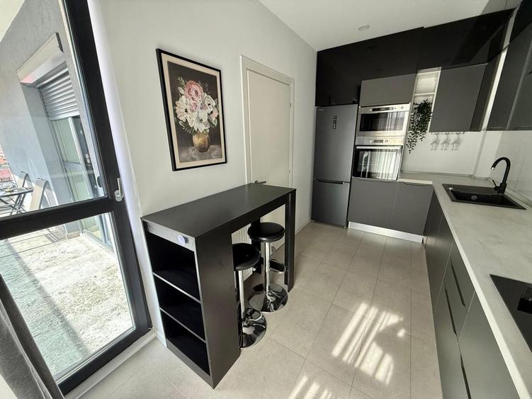 AP. 2 CAMERE REGNUM RESIDENCE - PISCINA, PRIMA INCHIRIERE,LOC PARCARE - 4