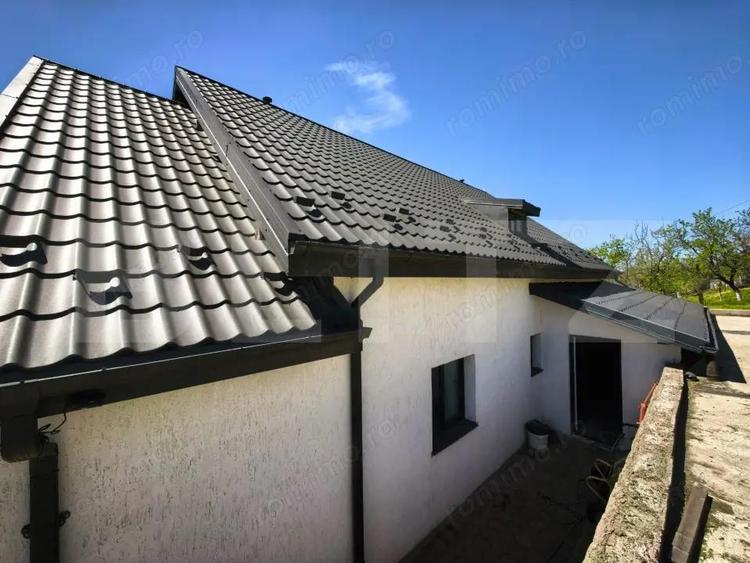 Casa spa?ioasa de vanzare in ?igana?i ideala pentru familie numeroasa - 4