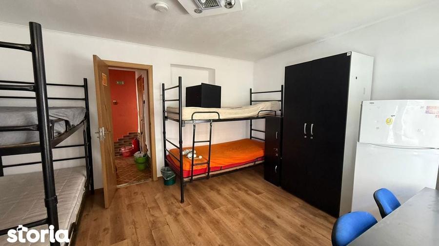 Afacere la cheie! De vanzare Casa singur in curte Centrul Istoric - 2