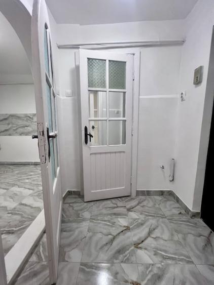 Garsoniera, 23mp utili, etaj 1, renovata - zona Buziasului - 2