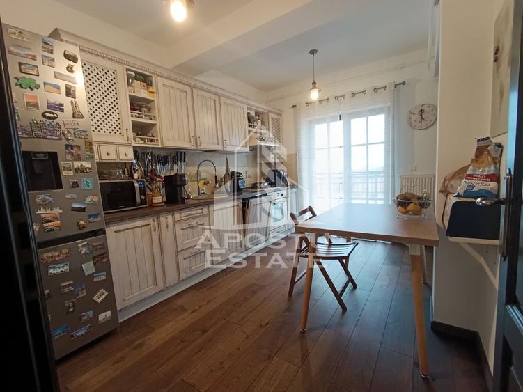 Apartament 3 camere pe doua nivele, 2 bai,  zona Ronat! - 1