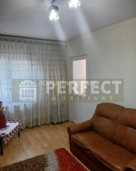 3 camere DECOMANDAT zona Cantacuzino,etaj 1, PRET 85000!!