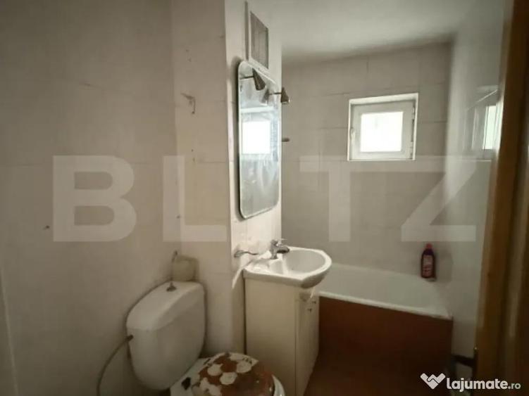 Apartament cu 3 camere, decomandat, zona George Enescu - 6