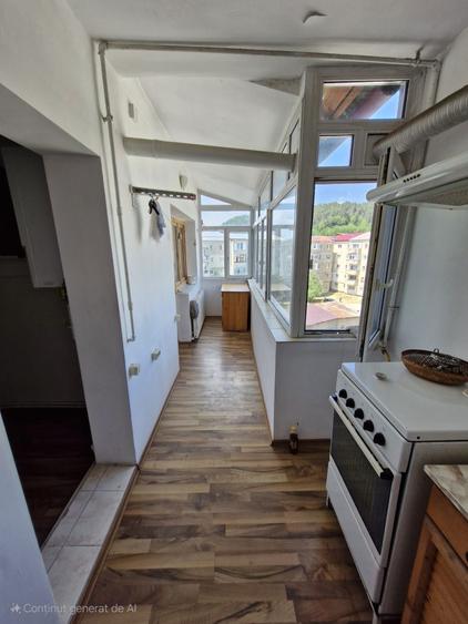 Apartament 3 camere etaj 4 Comanesti - 8